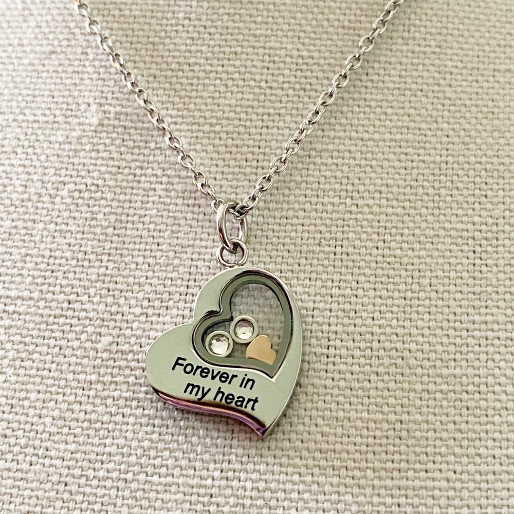 Heart Pendant Necklace "FOREVER IN MY HEART"